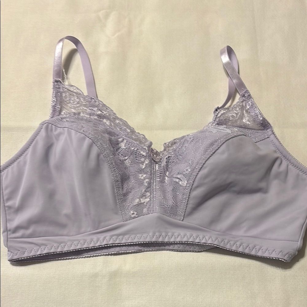 Rhonda Shear Purple Lace Trim Wireless Bra